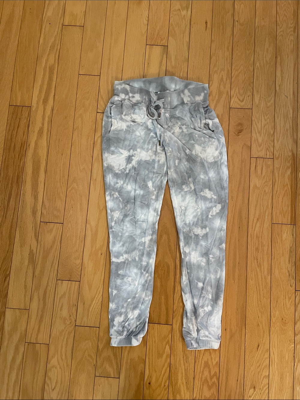 Young Fabulous and Broke XS Tie-Dye Gray & White Jogger Sweatpants